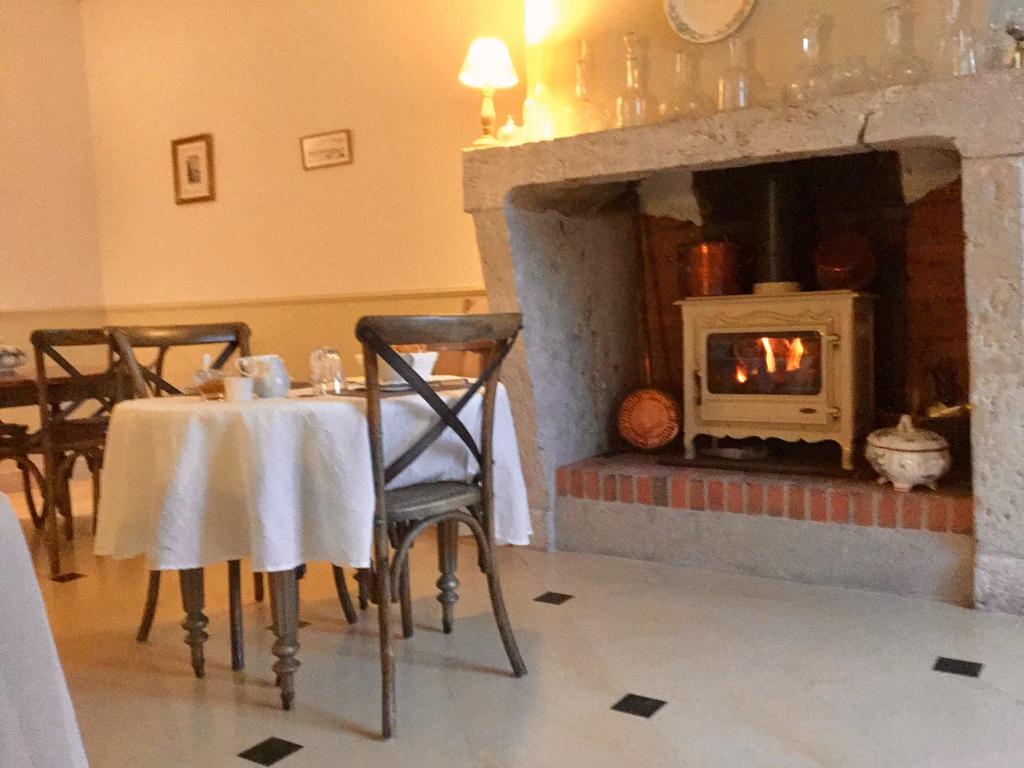 Le Clos Du Cerf Hotel Cellettes  Buitenkant foto