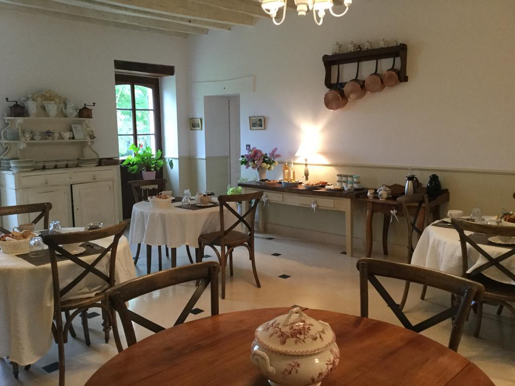 Le Clos Du Cerf Hotel Cellettes  Buitenkant foto